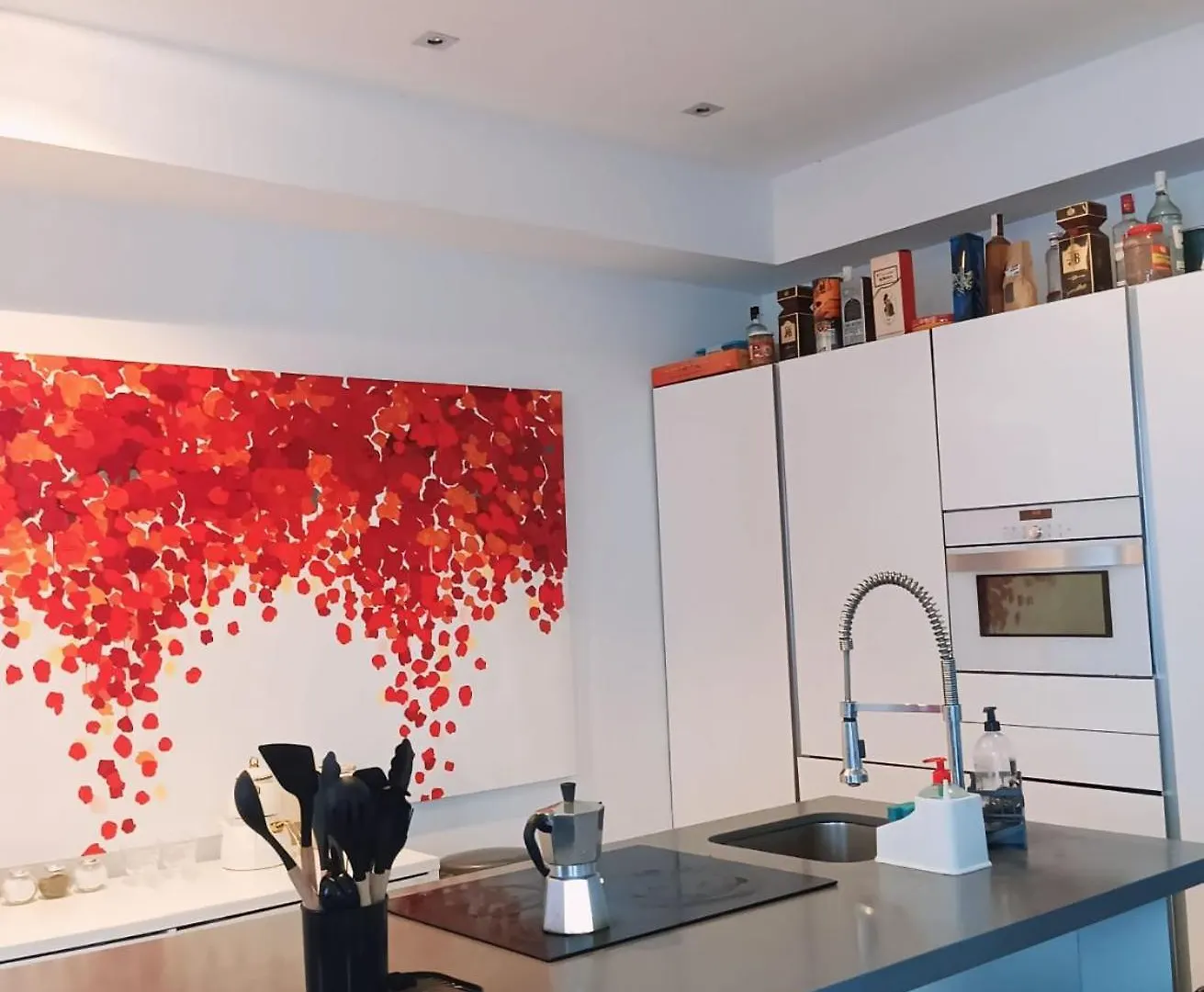 Una Habitacion En Un Piso Muy Centrico Y Moderno En Malaga - Room In A Centric And Modern Apartment In The Heart Of Malaga Spain